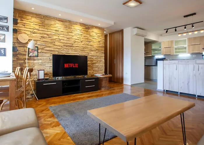 City Center Jazz Apartment